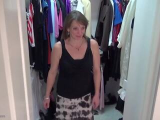 Amatir ripened ibu rumah tangga bating in wardrobe: free bayan film 87