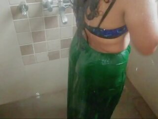 Indian Stepmom Bathroom Sex, Free mature sex clip a2