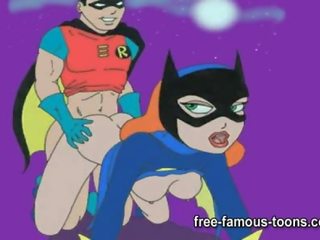 Batman ile catwoman ve batgirl baküs alemleri