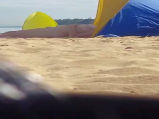 Erótico milf spied em praia (please comente)