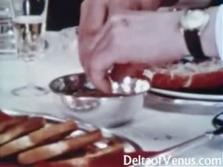 Rocznik wina seks wideo 1960s - włochate marriageable brunetka - tabela na trzy